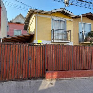 CASA VENTA SOLIDA  MELIPILLA full